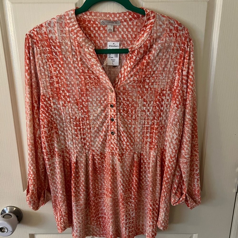Dressbarn Coral and Cream Blouse